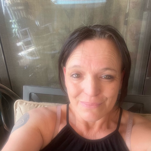 Meet your Posher, Rebekah - Picture 2 of 2